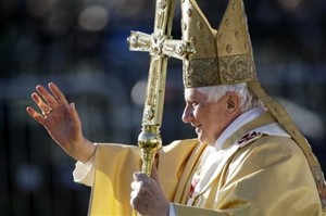 Pope Benedict in Glasgow Scotland Sept 16 2010.jpg